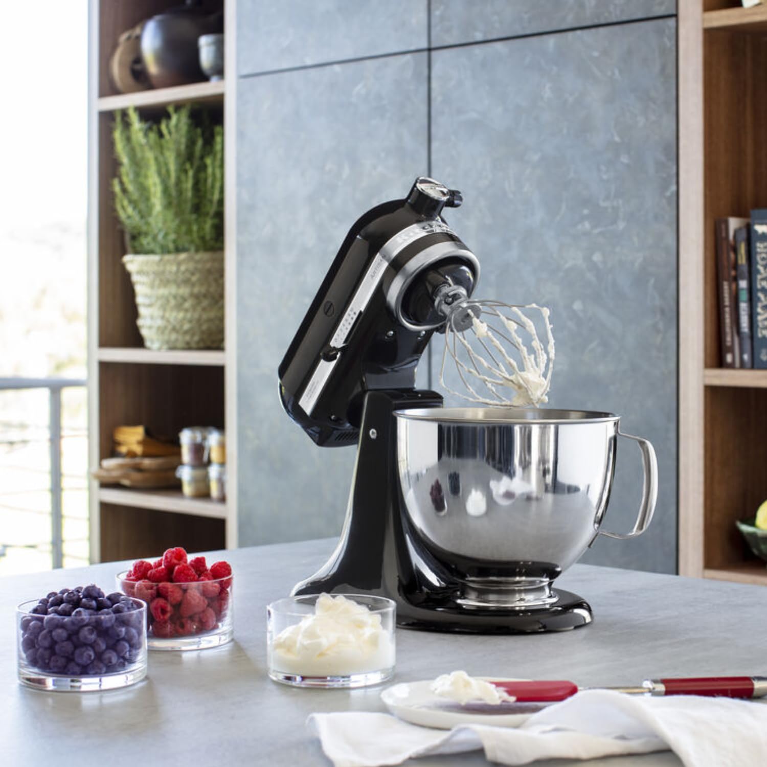 kitchenaid-artisan-5ksm125-robot-p-tissier-4-8-l-noir-onyx image 5