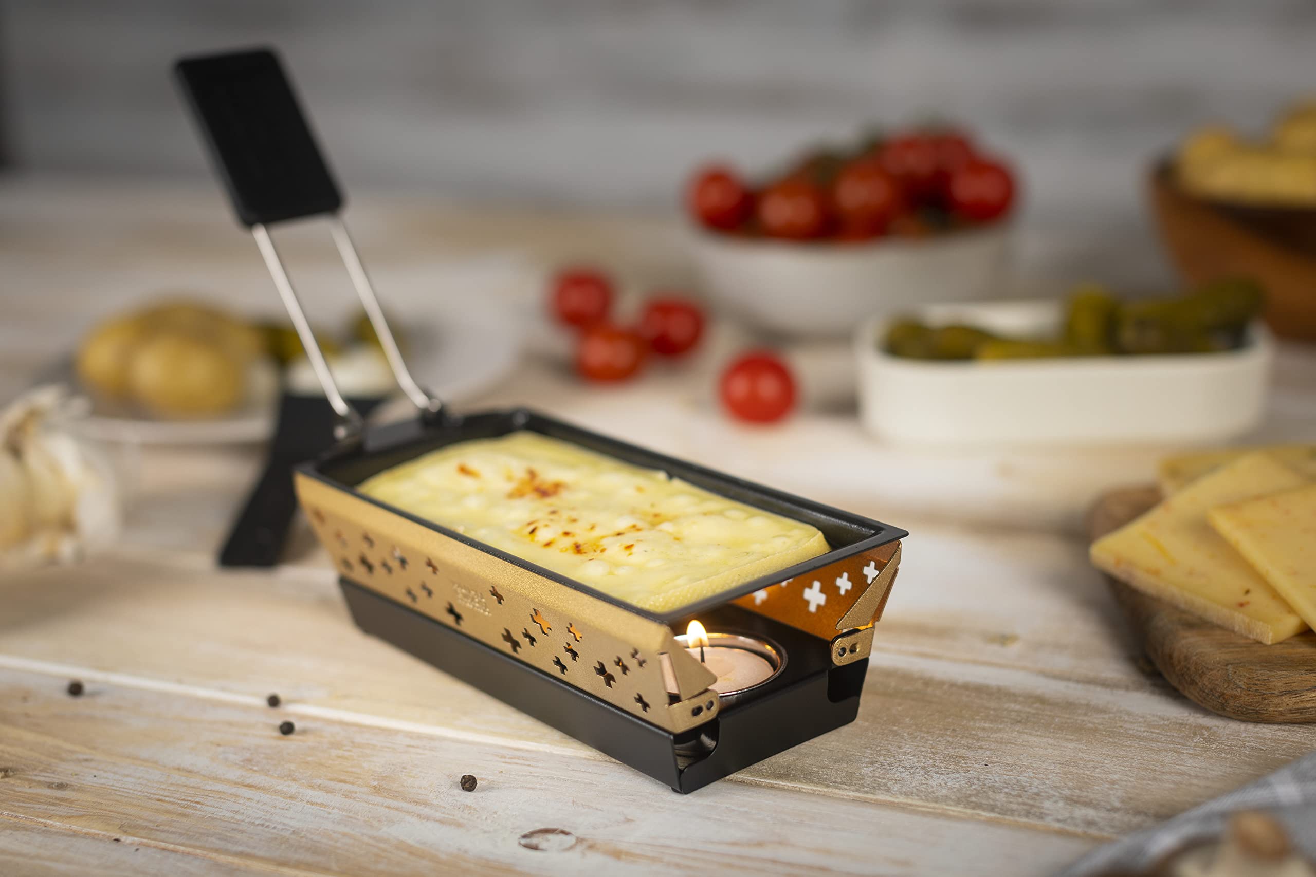kuhn-rikon-mini-set-raclette-individuel-croix-suisse-dor-e-bougies image 7