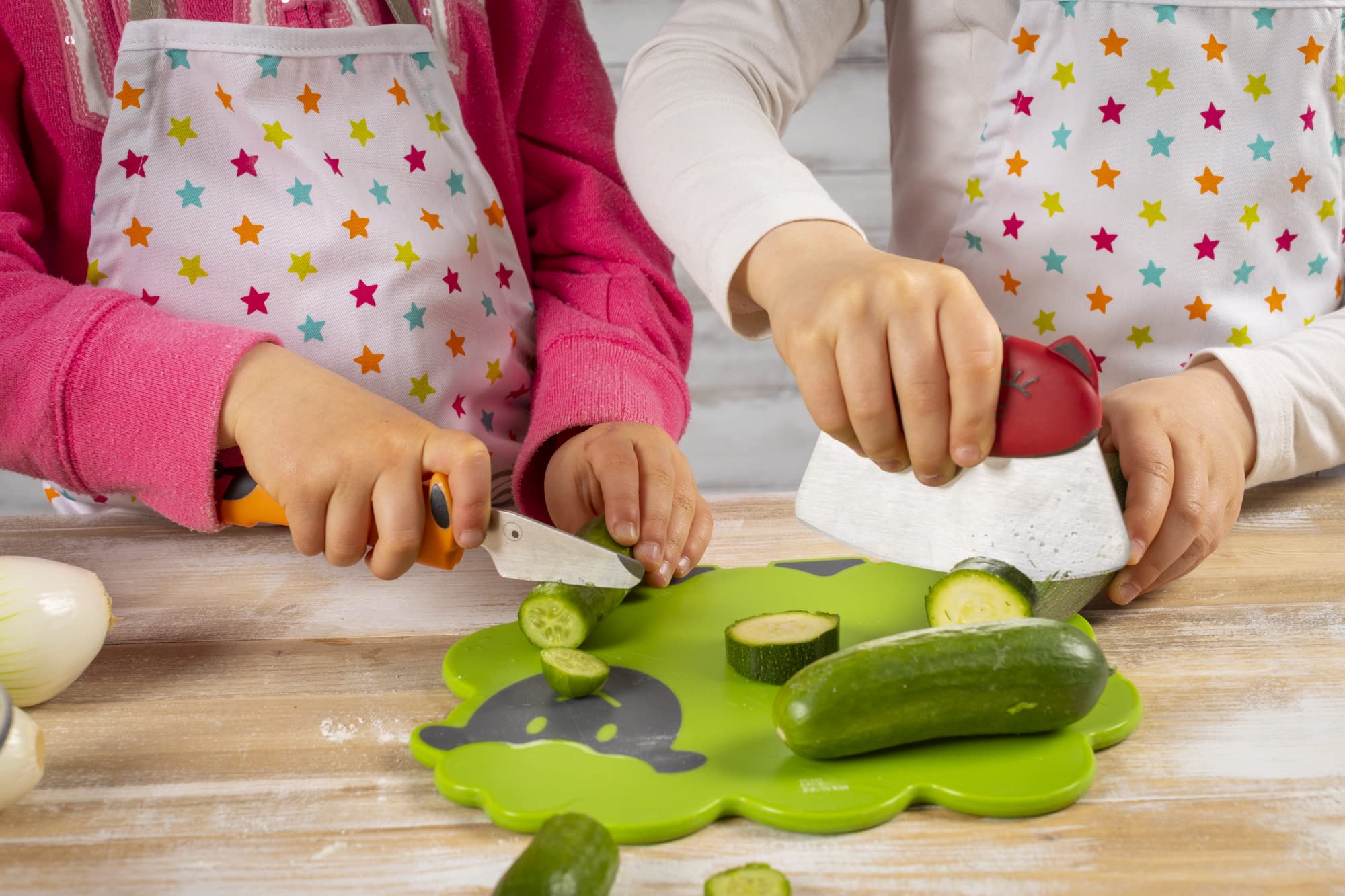 kuhn-rikon-kinderkitchen-planche-d-couper-mouton-verte-enfant image 8