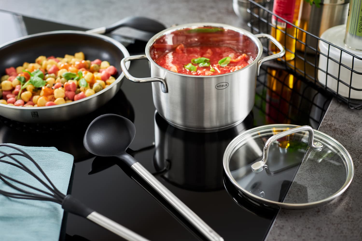 r-sle-basics-line-casserole-haute-inox-avec-couvercle-verre-15-7-cm image 5