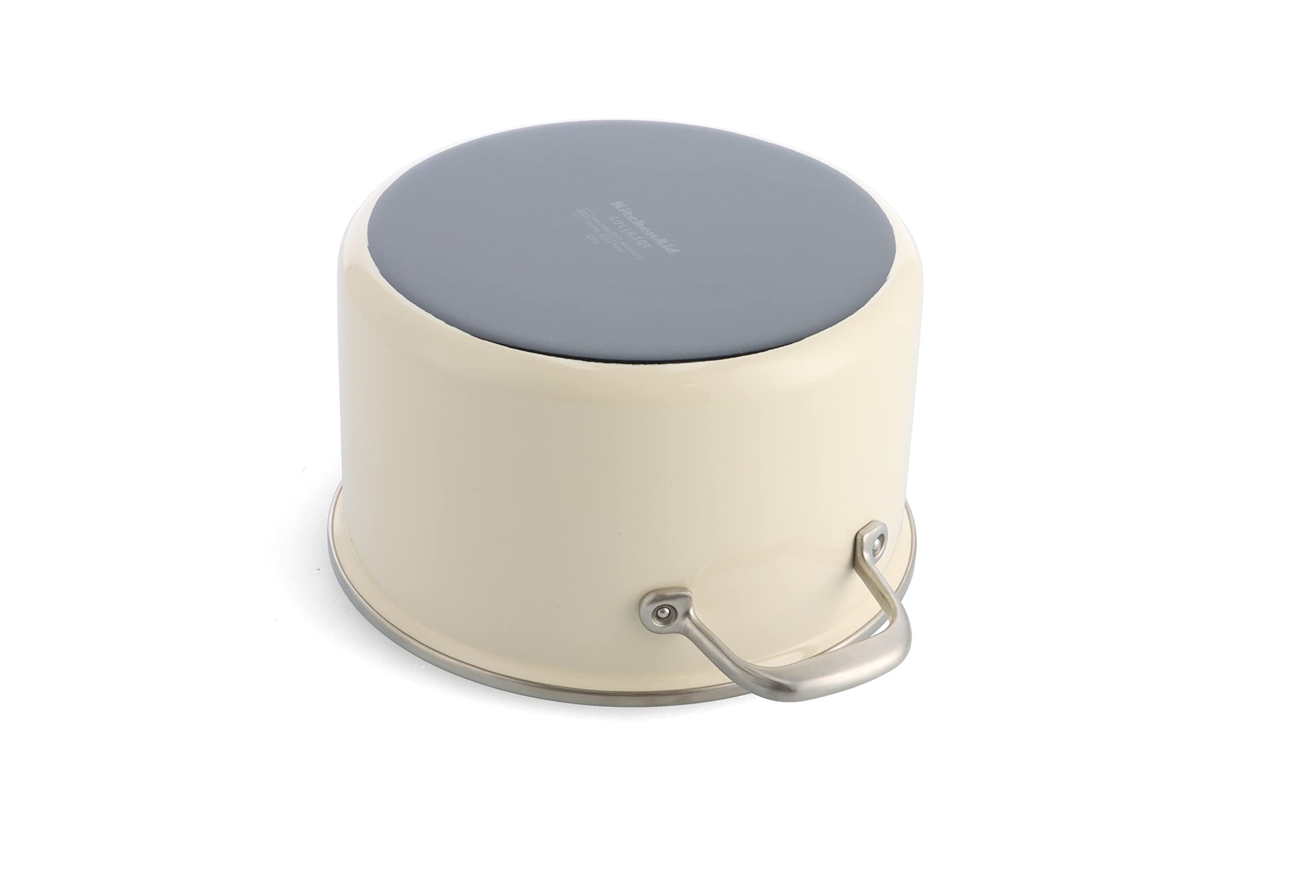 kitchenaid-steel-core-enamel-cocotte-20-cm-3-7-l-cr-me-d-amande image 4
